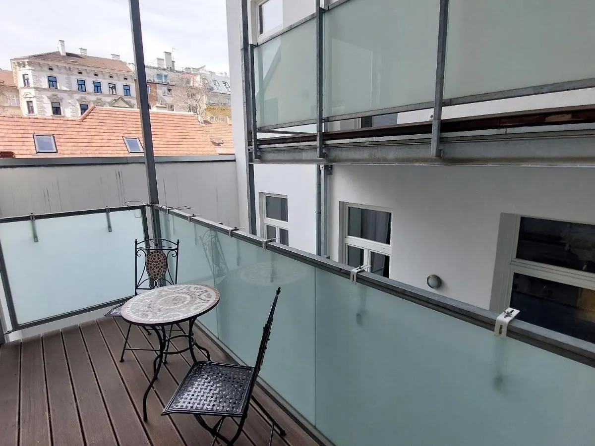 Apartment Am Sobieskiplatz By Interhome Vienna