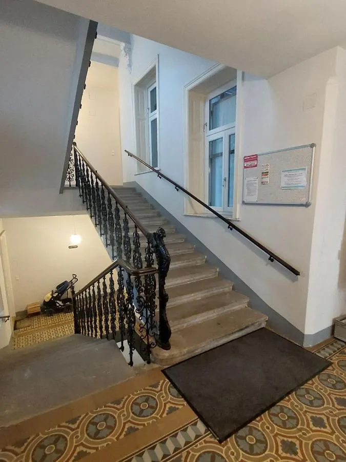 Apartment Am Sobieskiplatz By Interhome Vienna