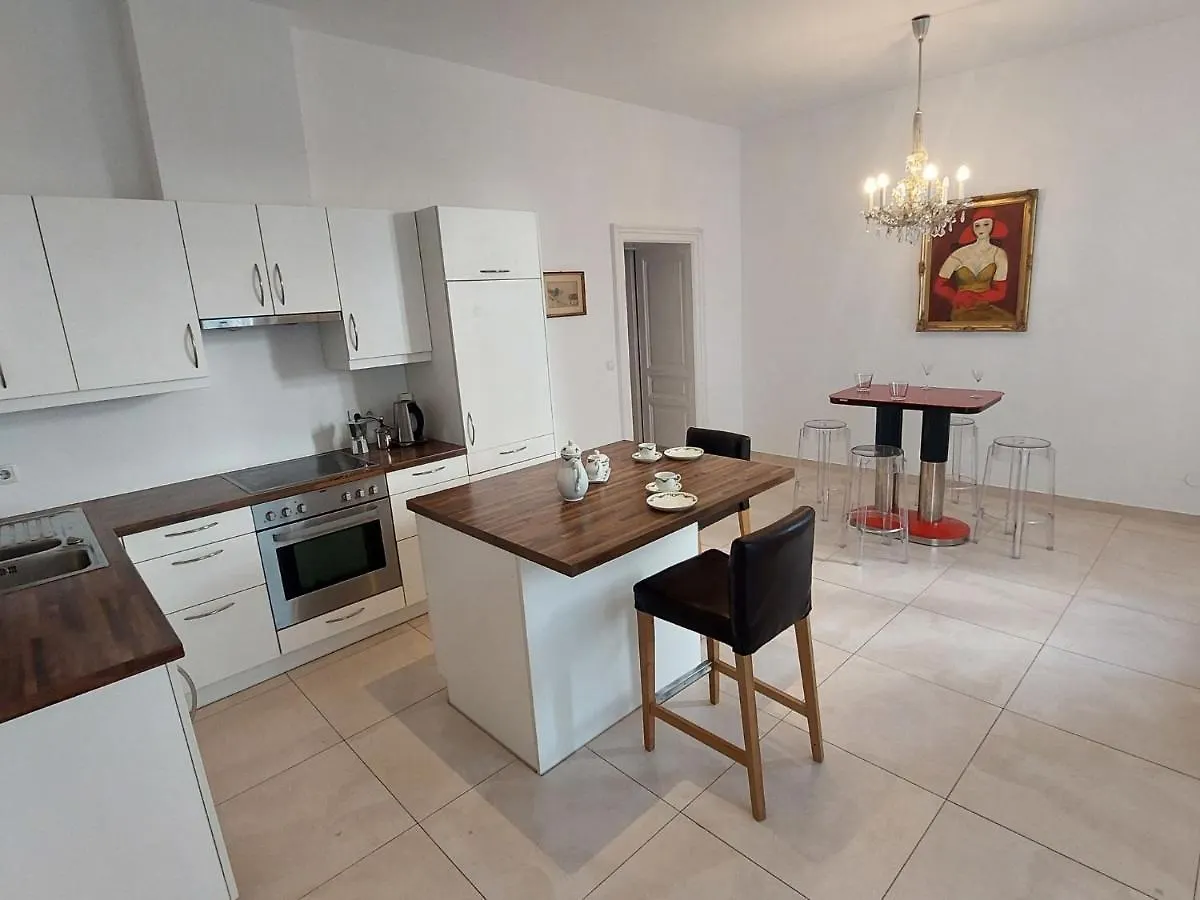 Apartment Am Sobieskiplatz By Interhome Vienna