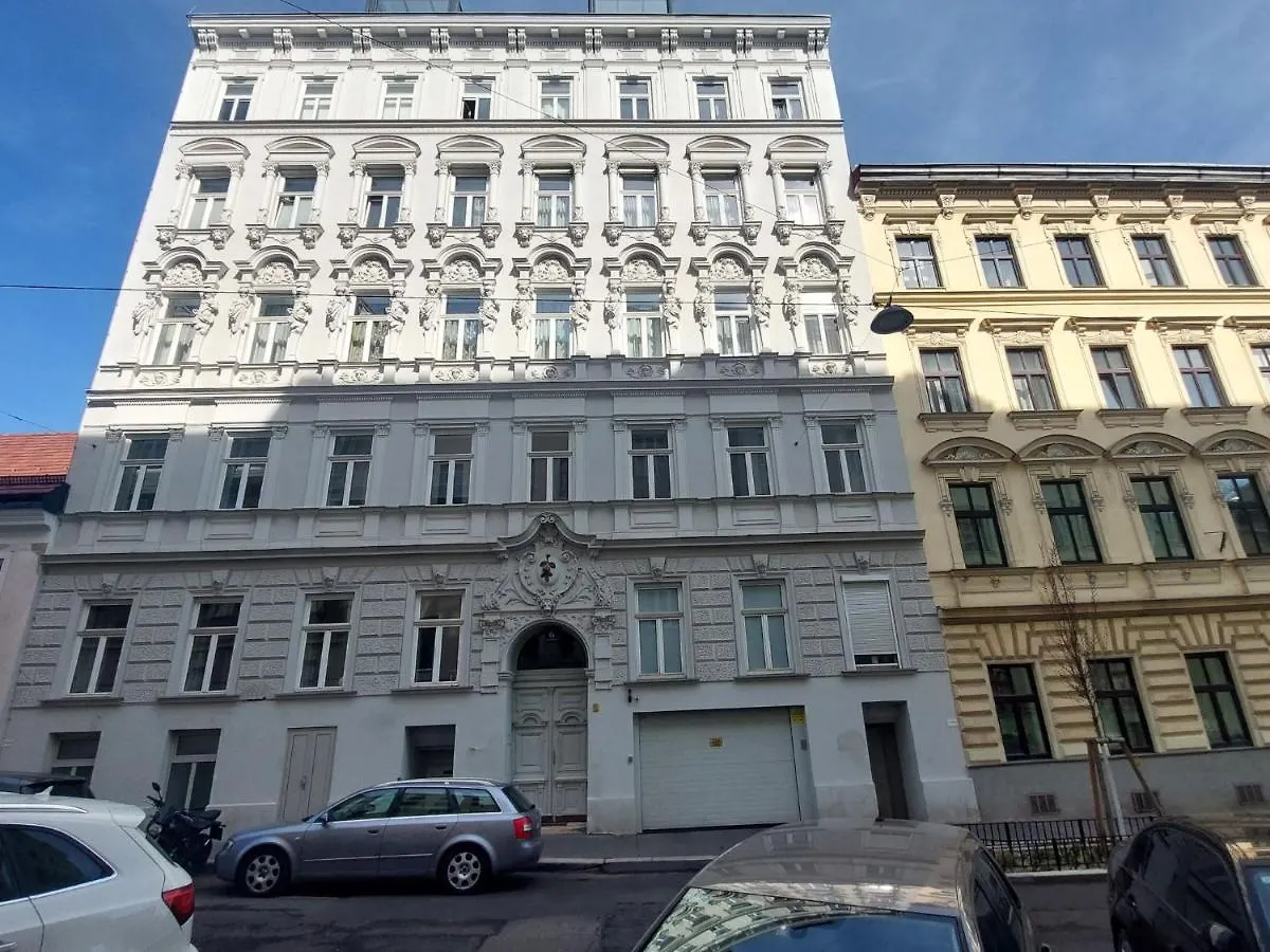 Apartment Am Sobieskiplatz By Interhome Vienna